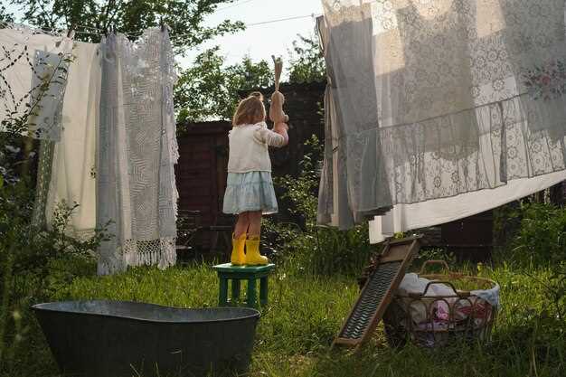 В процессе монтажа нужно избегать прямого соединения труб с дренажными ловушками, обеспечивая наличие промежуточных колен и ревизий. Это облегчает тушение возможных заторов, сохраняет структуру системы и избавляет от профилактических запахов.