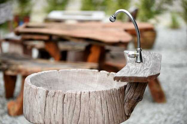 Важной характеристикой для внутренних покрытий является способность к быстрому высыханию и антискользящие свойства поверхности. Гладкое покрытие с низким коэффициентом трения снижает риск скольжения и помогает избегать накопления влажных пятен, что особенно актуально на площадях с интенсивным использованием.